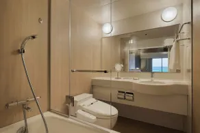 Courtyard by Marriott Okinawa Resort - Bathroom