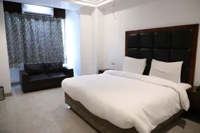 Lavanya Hotel- Near Alipur, Delhi - Room