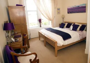 Craig Park House - Room