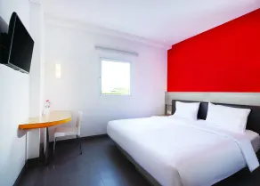 Amaris Hotel Darmo Surabaya - Room