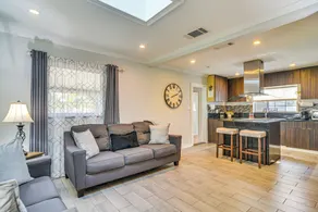 Hot Tub & Fenced Yard: Tranquil Home in Valrico! - Innvendig