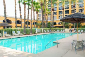Delta Hotels by Marriott Anaheim Garden Grove - Piscine