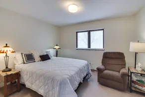 Hot Tub & Fenced Backyard: Moorhead Home! - Interiör