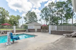 Studio 6-Lafayette, LA - Broussard - Piscine