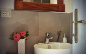 Bisos - Bathroom