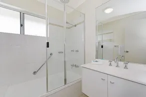 Sunset Cove Noosa - Bad