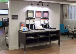 Hampton Inn & Suites Cedar Rapids - North - Restaurant