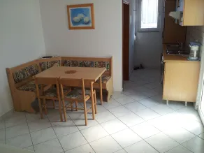 Apartment Ivo With 1 Bedroom, in Omisalj - Esszimmer