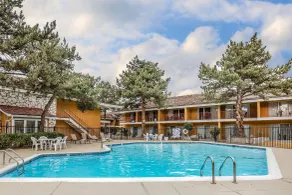 Econo Lodge Near Reno-Sparks Convention Center - Piscine