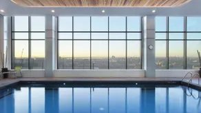Holiday Inn Hotel & Suites - Montreal Centre-ville Ouest by IHG - Piscine