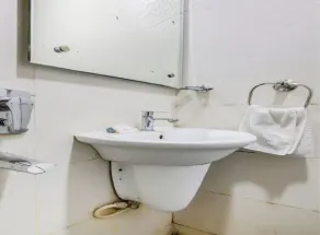HOTEL LEELA GRAND INN - Bagno