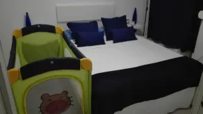 Apartamento E&R Málaga Centro- Parking gratis - Værelse