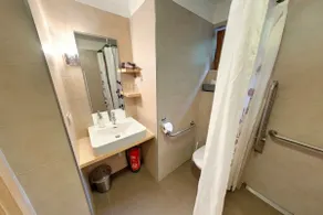 Royal Mediterran Hotel - Baño
