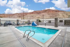 Comfort Suites Moab near Arches National Park - Piscine