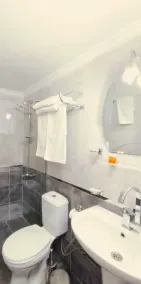 Ceylan Hotel - Bathroom