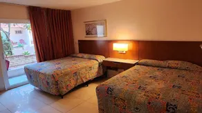 Royal Century Hotel at LAX - Rom