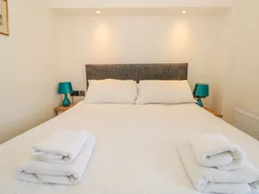 Bay View - Interior