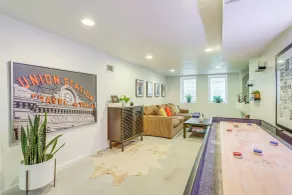 Walk to City Park: Chic Home w/ Hot Tub & Yard - Innenbereich