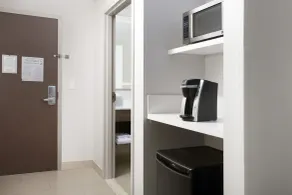Holiday Inn Express Jacksonville Beach by IHG - Room