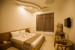 Tuyet Suong Villa Hotel - Room