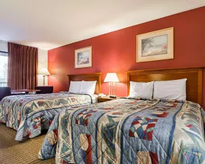 Econo Lodge Richmond North - Chambre