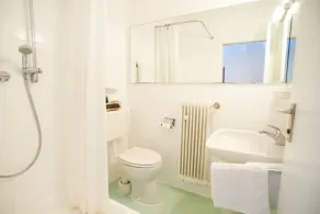 Landgasthof Läuterhäusle - Bathroom