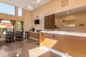 Rodeway Inn Artesia Cerritos - Saguão