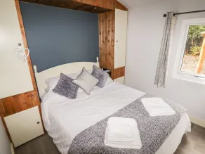Celyn - Room