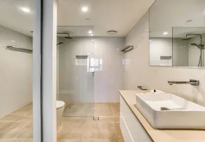 Talisman Beachside Broadbeach - Baño