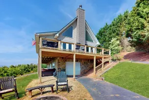 3BR Home w/ Mountain/lake Views & Hot Tub - Innvendig