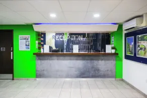 GO2 Lancaster Centre Hotel by OYO - Recepción