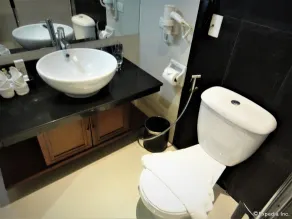 Hotel Centro Puerto Princesa, Palawan - Bathroom