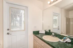Van Ness Poolhome - Lake access 2mi - Bad