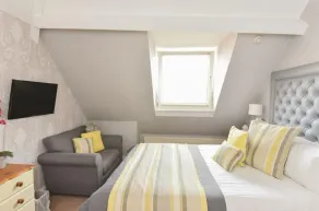 Hollies Guest House - Zimmer