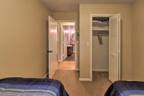Hendersonville Home w/ Fire Pit: 5 Mi to Downtown! - Interiør