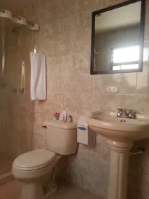 Hotel Plaza Mayor Cali - Bathroom