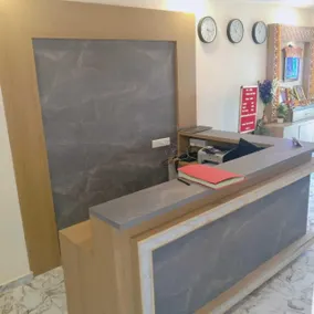 Hotel Fun Park Sanand - Reception