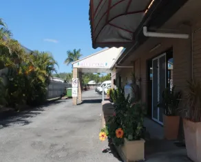Sarina Motor Inn - Reception