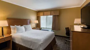 Best Western Plus Windjammer Inn & Conference Center - Habitación