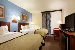 Ramada by Wyndham Fargo - Chambre