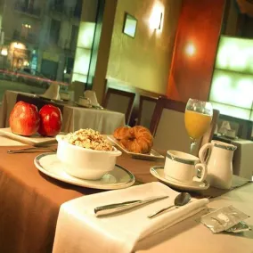 Hotel Garbí Millenni - Restaurant