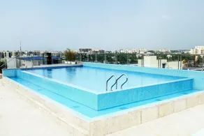 Holiday Inn Kolkata Airport by IHG - Piscine