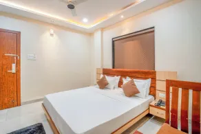 Hotel Clover Inn by Onyx Group - Room