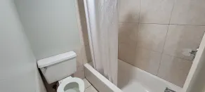 Maxim III Motel - Bathroom