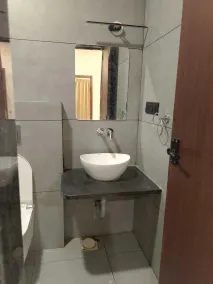 The Byke Hotel Mahakal Aangan - Bathroom