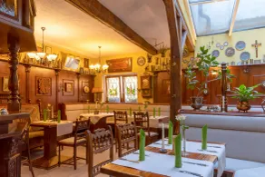 "Zur Altstadt - Am Fuße der Osterburg" Gaststätte, Pension, FEWO - Restaurant