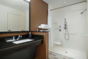 Fairfield Inn & Suites by Marriott Bristol - Salle de bain