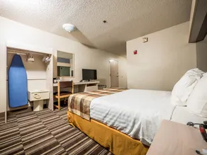 Microtel Inn & Suites by Wyndham Palm Coast I-95 - Room