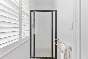 The Houston Boutique Hotel Wagga - Bathroom