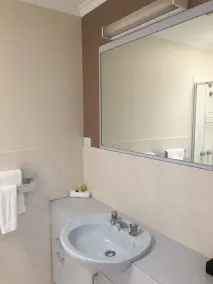 Airport Tourist Village Melbourne - Room